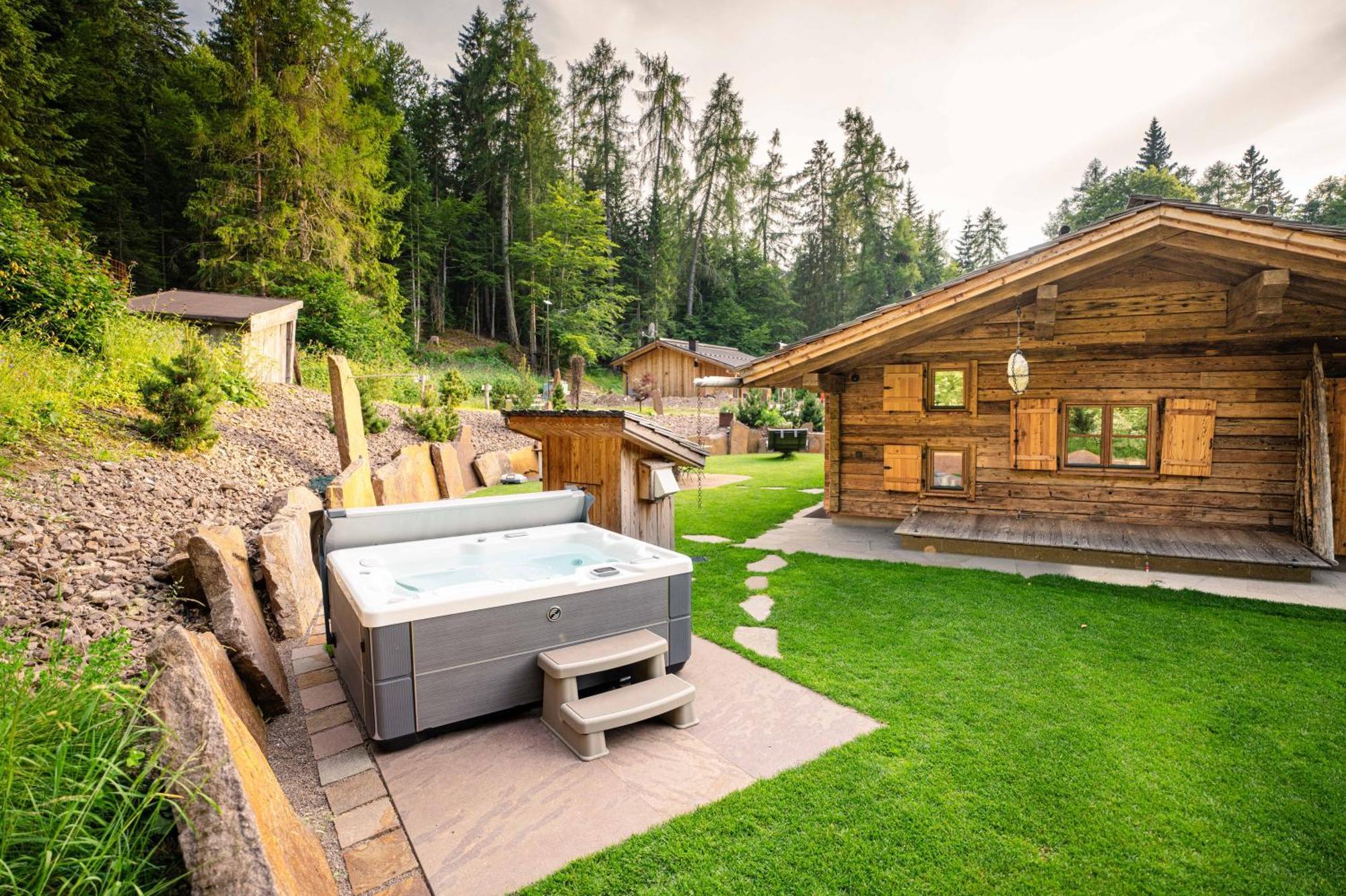 La Mendola Alm Chalet Villa Екстериор снимка